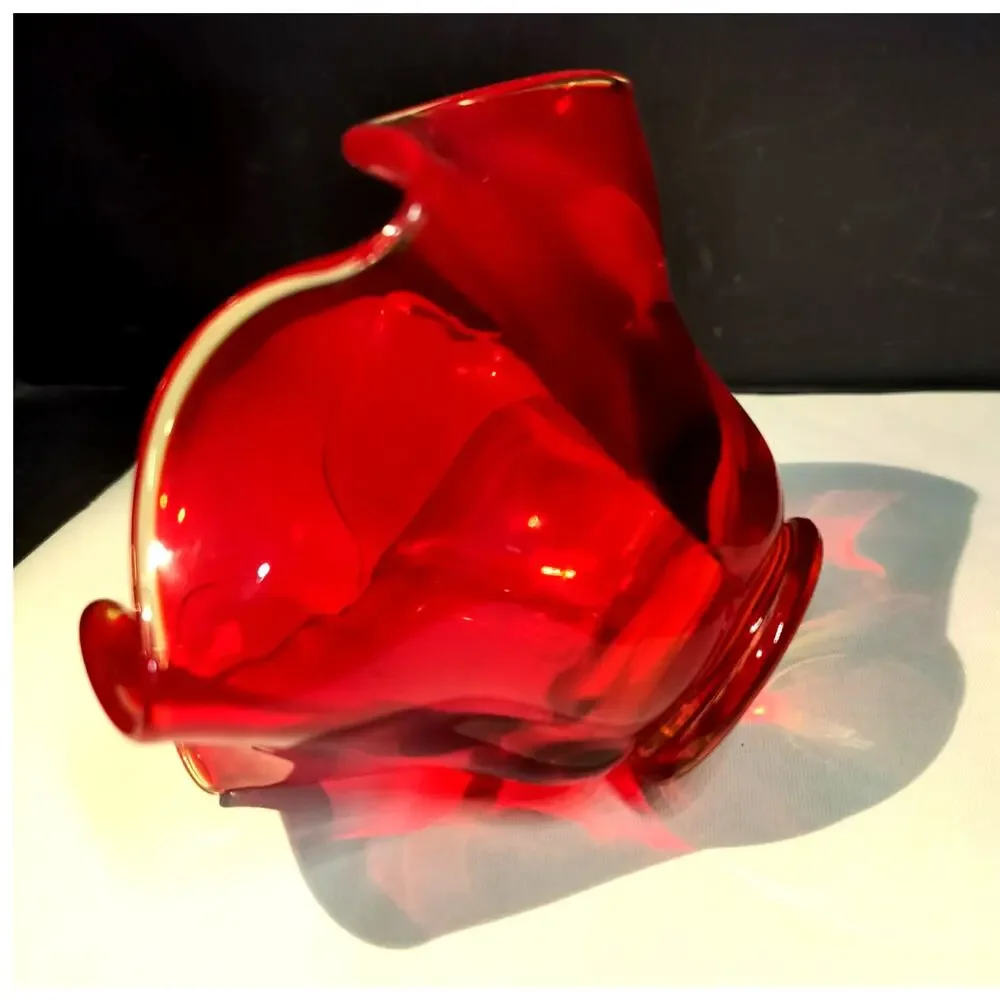 594. Mid Century Modern Handkerchief Bowl Vase Glows by Viking